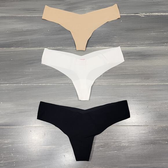 Commando Classic Solid Thong 3-Pack - Picture 1 of 3